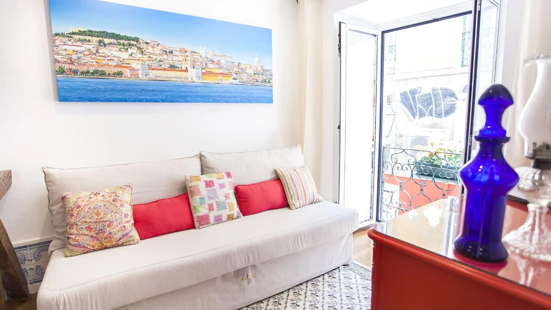 Typical Bairro Alto Apartment Lisbon 0*,  Portugal