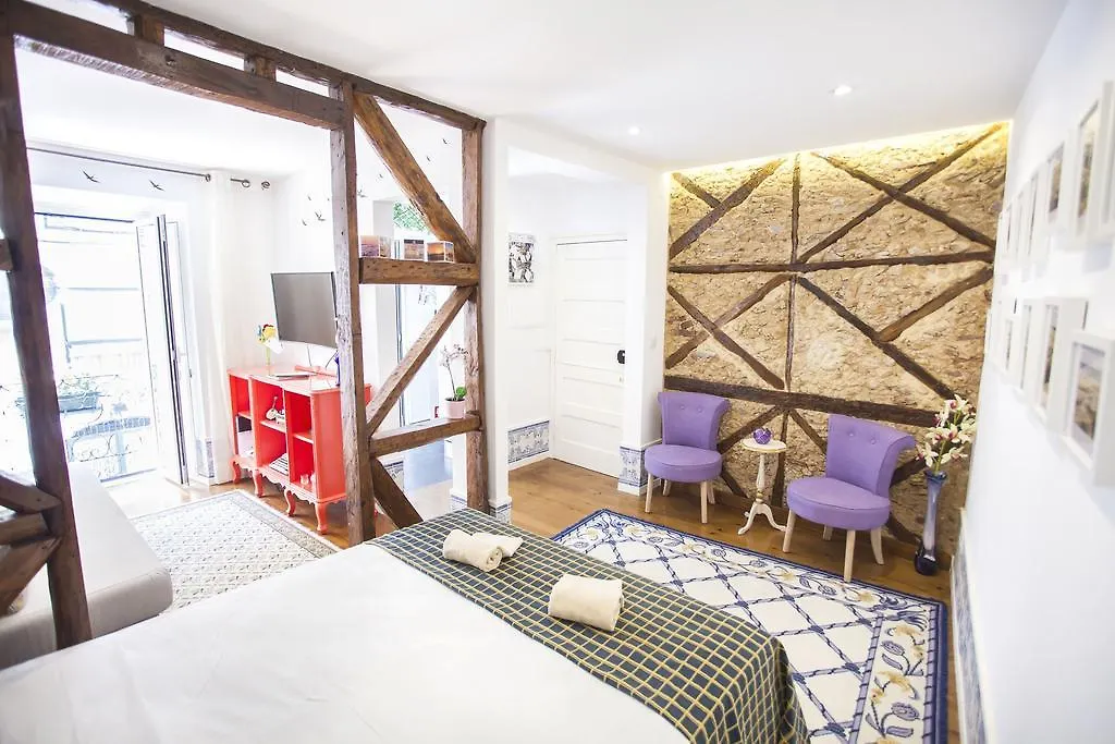 Typical Bairro Alto Apartment Lisbon 0*,  Portugal